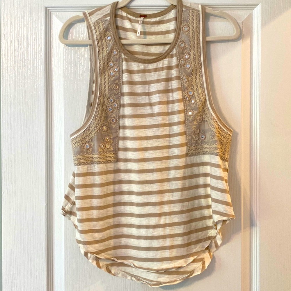 Free People vintage Y2K mirrored embroidered oversized tank. Size XS
